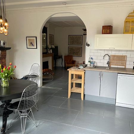 Maison Hirondelles Gites Mezieres-sur-Issoire Eksteriør billede