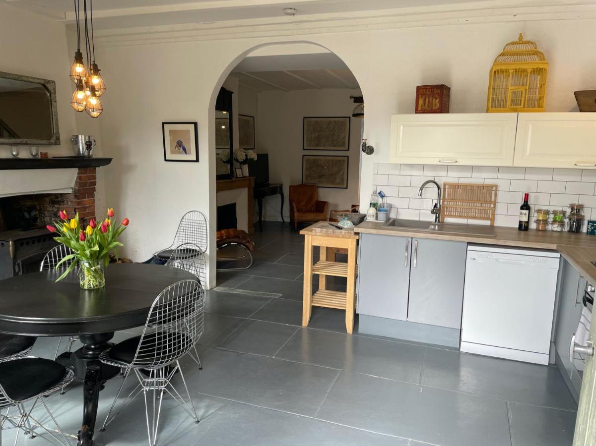 Maison Hirondelles Gites Mezieres-sur-Issoire Eksteriør billede